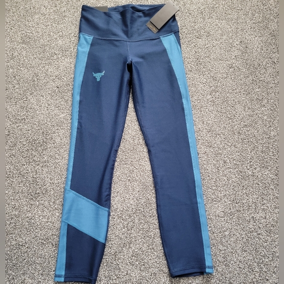 NWT! UA Heat Gear Ankle Crops - Picture 3 of 7